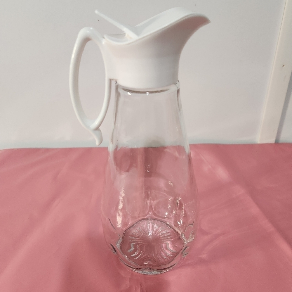 Large Vintage White and Clear Syrup Dispenser - Picture 3 of 6